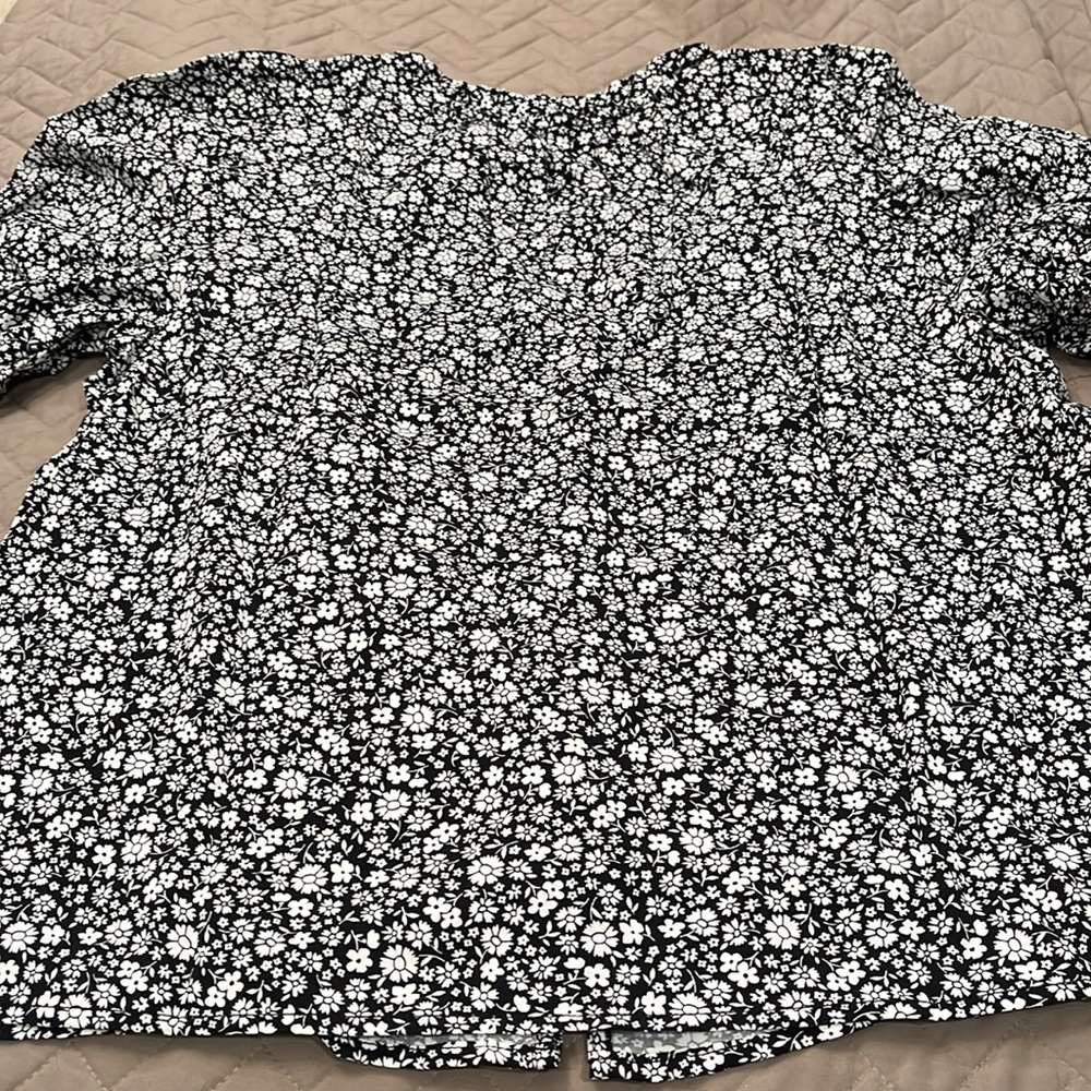 GAP Floral Print Puff Sleeve Ruffle Top/NWT/S - Picture 8 of 10